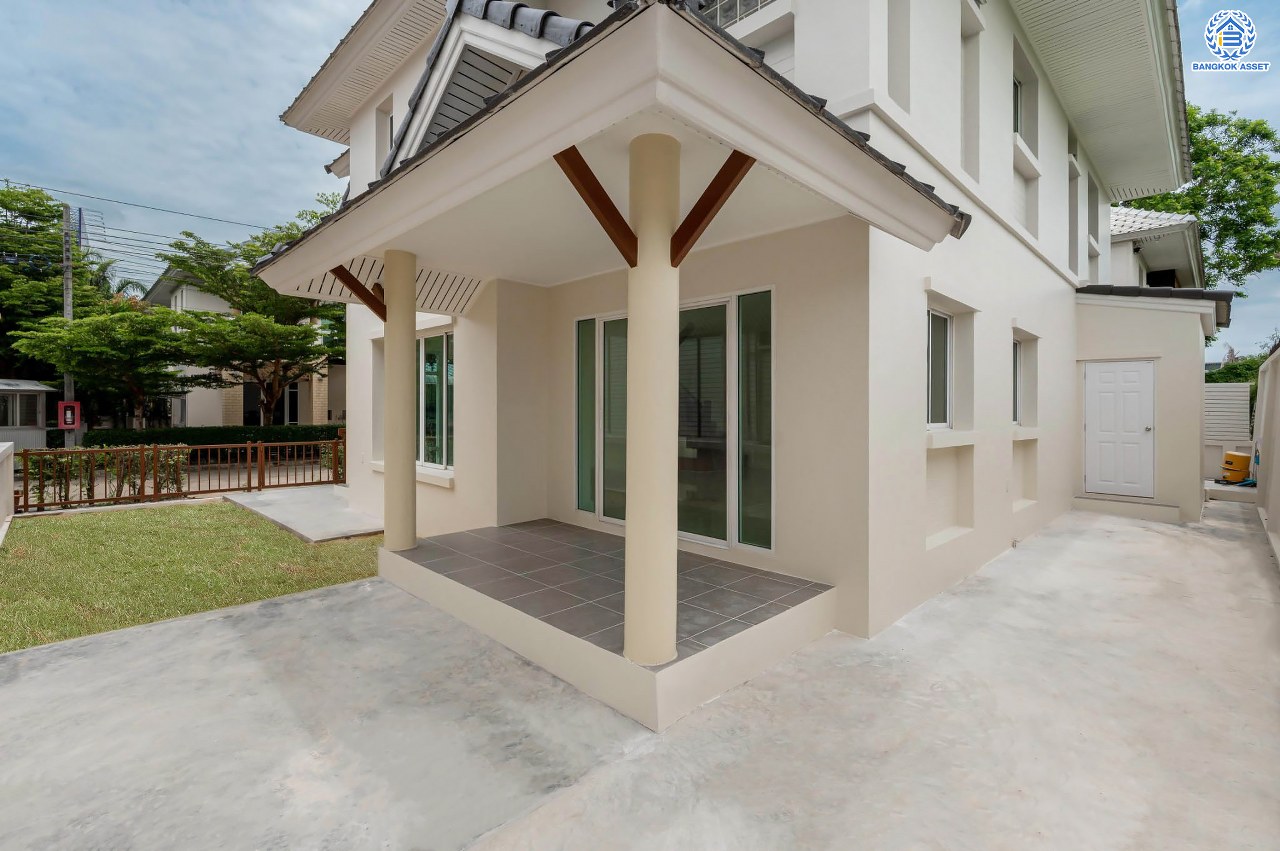 บ้านมือสองตกแต่งใหม่ โครงการ อนันตธารา ทวีวัฒนา เนื้อที่ 60 ตร.ว. พื้นที่ใช้สอย 166 ตร.ม. ฟังก์ชันจัดเต็ม 3 ห้องนอน 3 ห้องน้ำ จอดรถได้ 2 คัน ตอบโจทย์ทุกการเดินทาง บนทำเลศักยภาพ ติดถนนบรมราชชนนี เชื่อมต่อทางคู่ขนานลอยฟ้า ใกล้รถไฟฟ้าสายสีน้ำเงิน "สถานีบางพลัด"